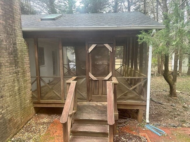 Photo - Nice 3 Bedroom home with great outdoor space