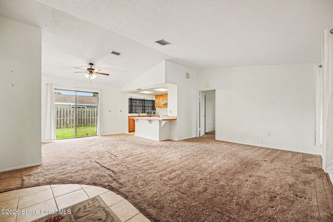 Photo - 2106 Tarrytown Ln NE