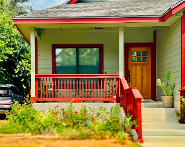 Photo - 607 Dawson St