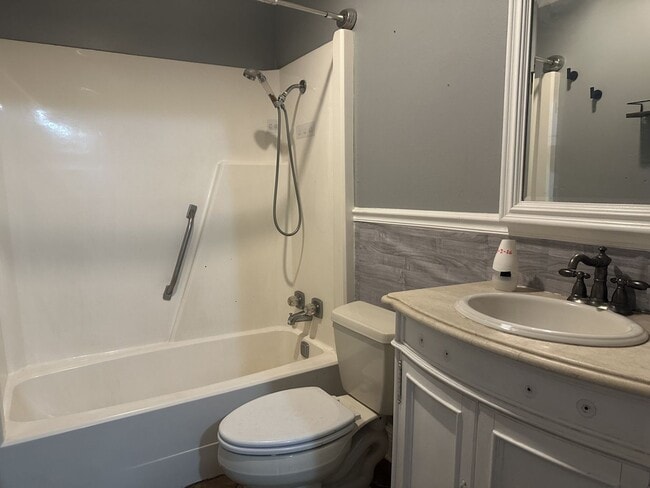 Photo - Charming Cottage in Beverly Hills Subdivision