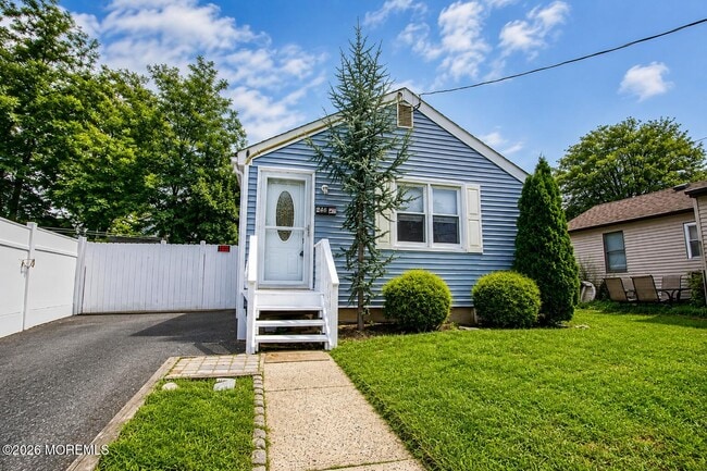 246 Brookside Ave