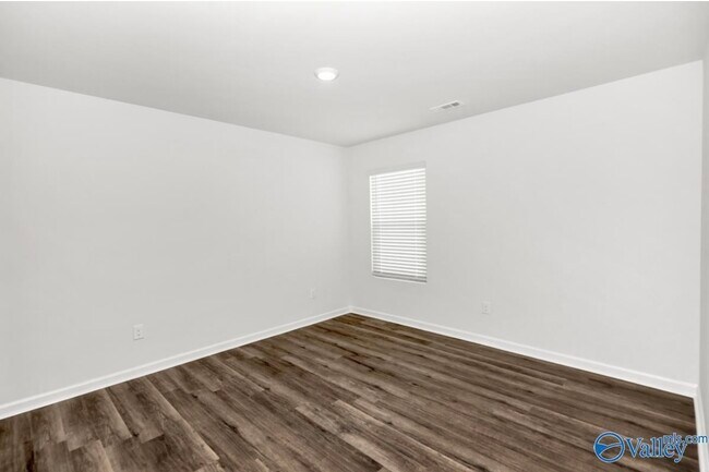 Photo - 217 Bay Pine Dr