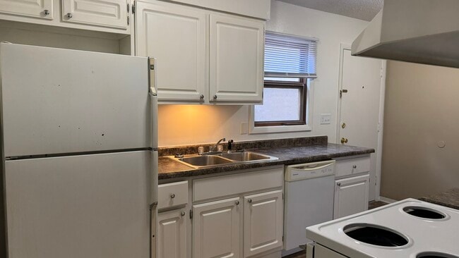 Photo - 39 Sutton Ct Unit 39