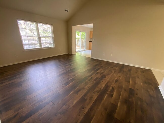 Photo - 3BR/2BA $1,800/MO - AVAILABLE 11/1/25