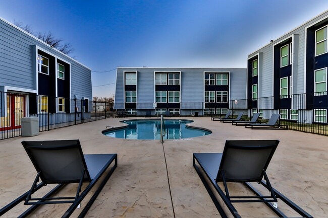 Photo - The Pointe Apartments