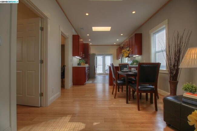 Photo - West-4716-4718 Unit 4718 WEST