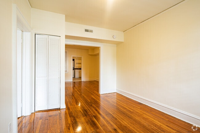 2BR, 1BA