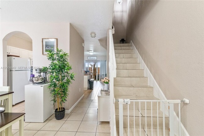 Photo - 1420 NE 33rd Ave