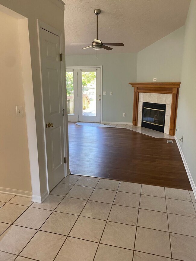 Photo - Spacious 4 Bedroom, 2.5 Bath Home