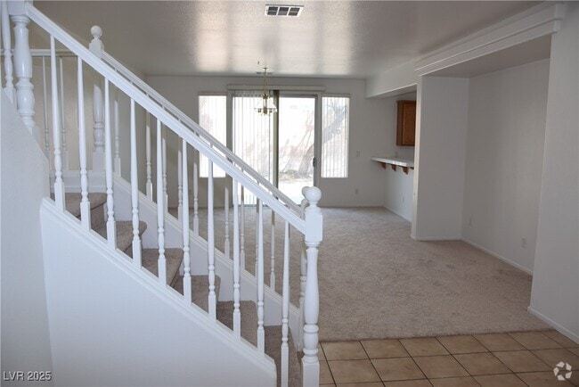 Building Photo - 9454 Magnificent Ave Rental