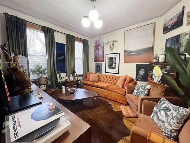 Photo - 223 Paris St Unidad 1