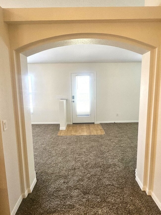 Photo - 25173 Mercedes Dr