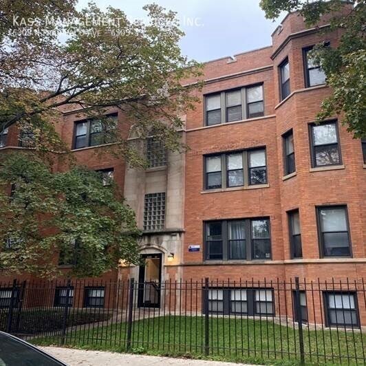 Photo - 6305 N Francisco Ave Unit 6305-3
