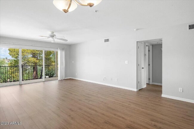 Photo - 16720 E Westby Dr Unidad 101