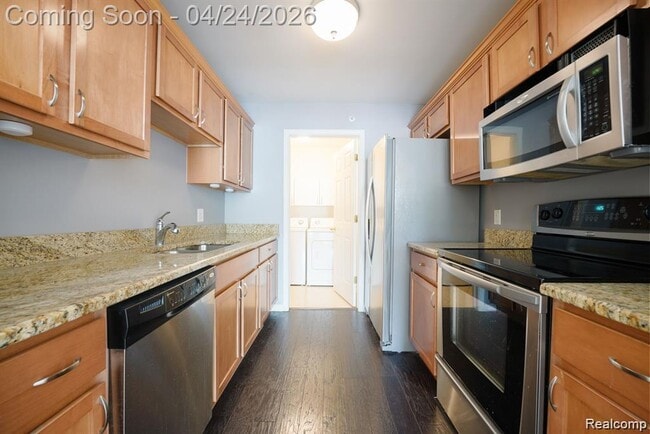 Photo - 4341 Deeside Dr