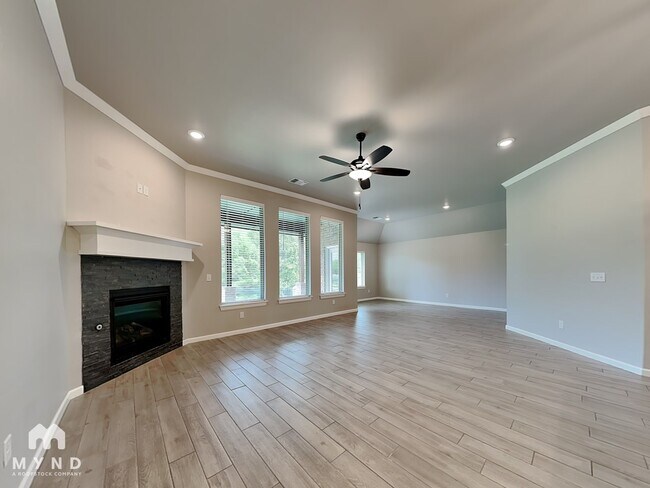 Photo - 5400 Riverrun Ct