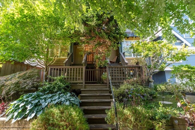 Building Photo - 4311As Linden Ave N