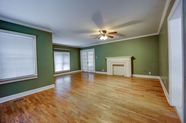 Photo - Freshly Updated 3 Bedroom House