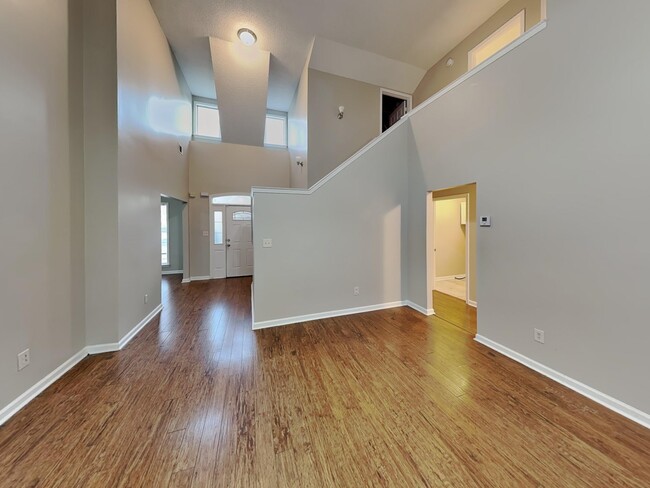 Building Photo - 9036 Gracie Ln