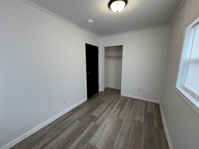 Photo - Single Family House