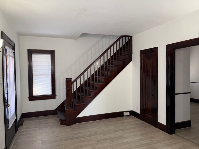 Photo - 1307 S Pasfield St