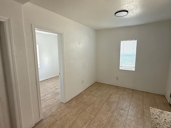 Photo - 310 Park St Unidad 1