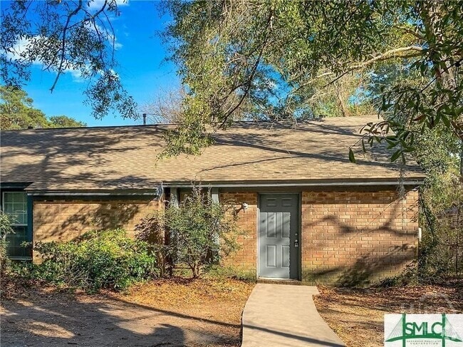 Building Photo - 436 Edgewater Rd Rental