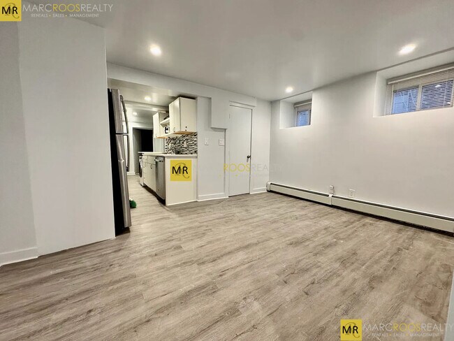 Photo - 145 Chiswick Rd Unit 8