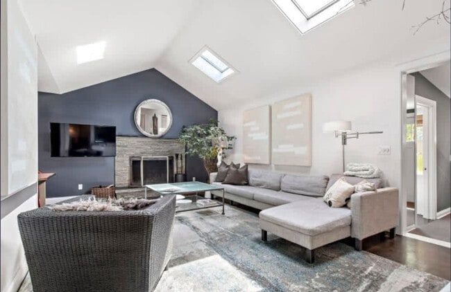 Photo - 14 Millstone Dr Unit SI ID1520127P