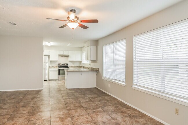 Photo - 11923 Yeatmah Ln