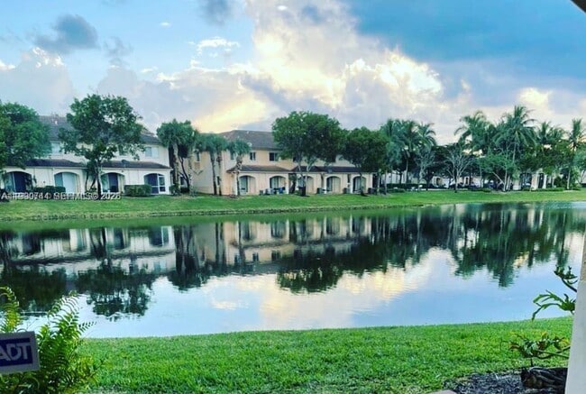 Photo - 8344 SW 27th St