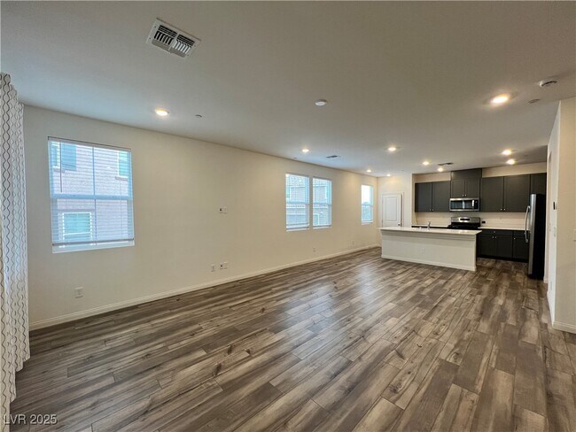 Photo - 2824 Abrantes Pl