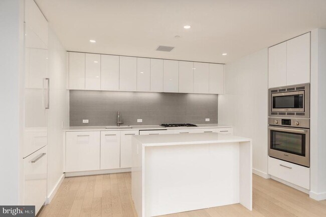 Photo - 1110 23rd St NW Unidad 505