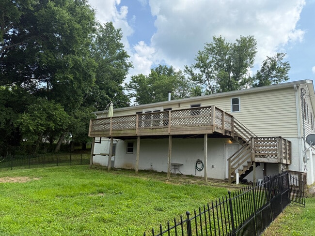 Photo - 12185 Central Pike