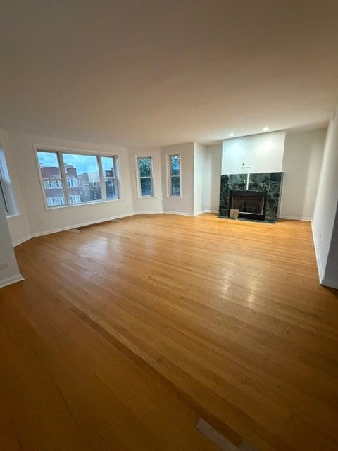 Building Photo - 6825 S Crandon Ave