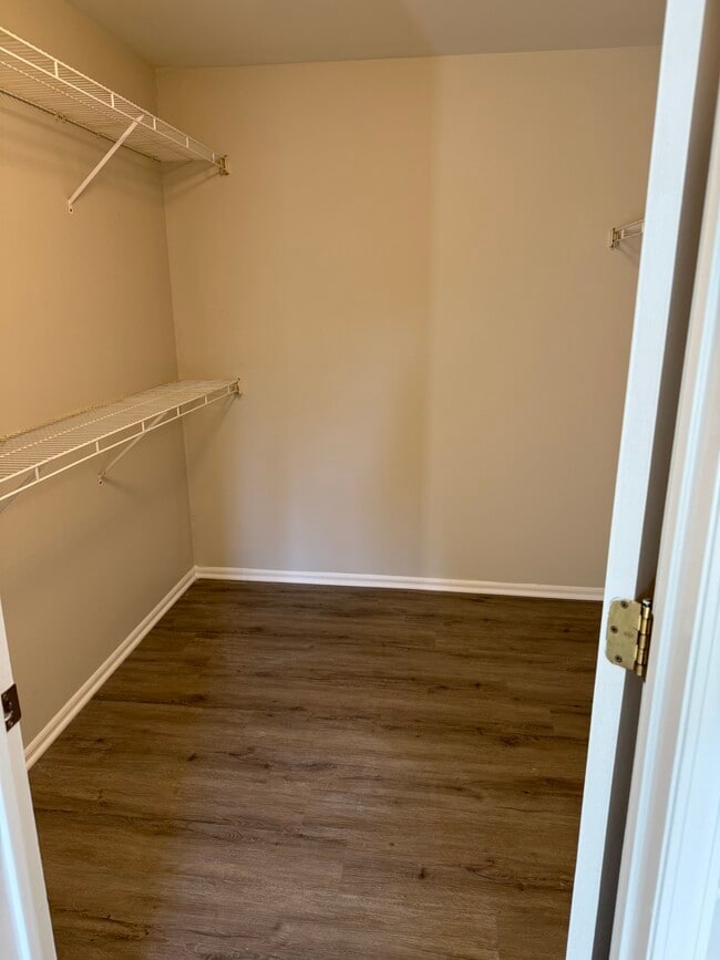 Walk in Closet