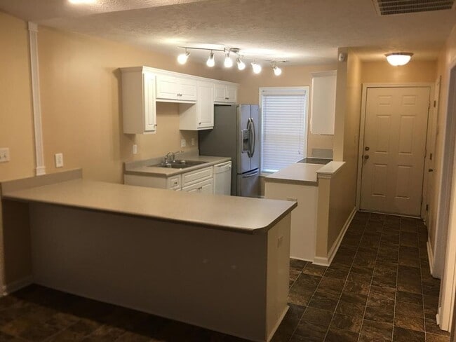 Photo - 6005 Sanibel Dr