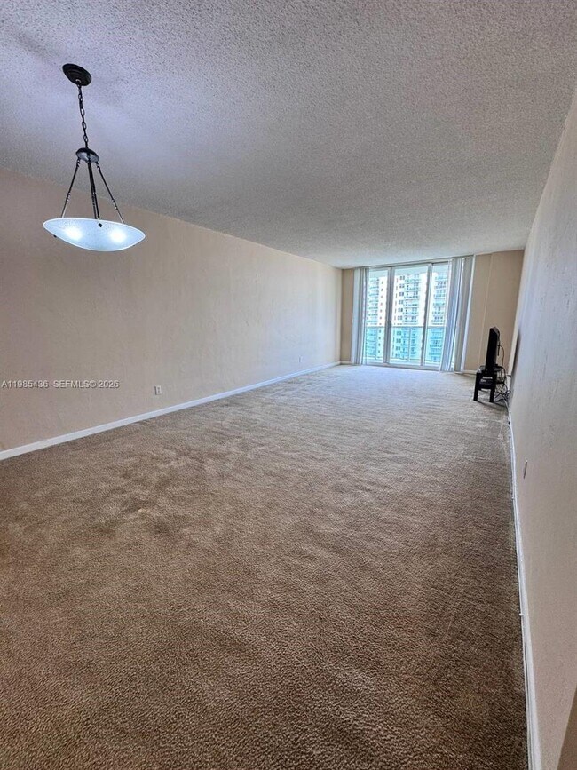 Photo - 19380 Collins Ave Unit 910