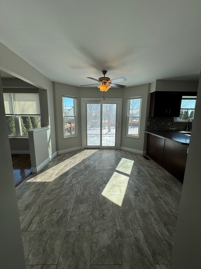 Photo - 8811 Woodridge Dr