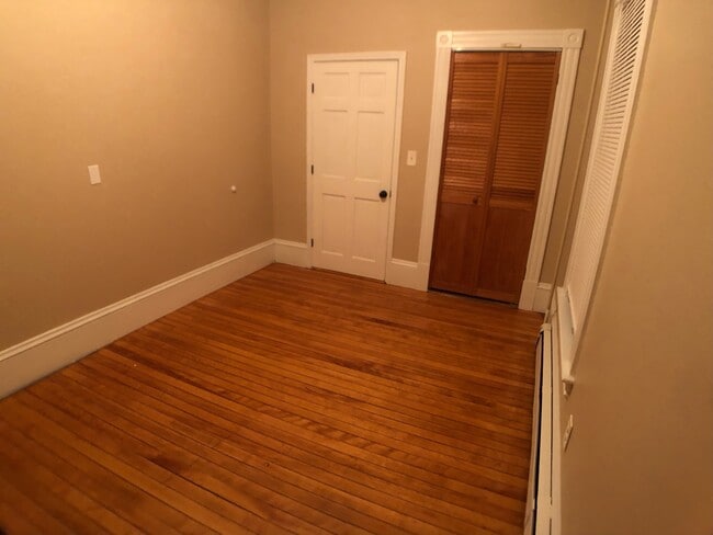 Bedroom 2 - 42 Tyler St Unidad 1