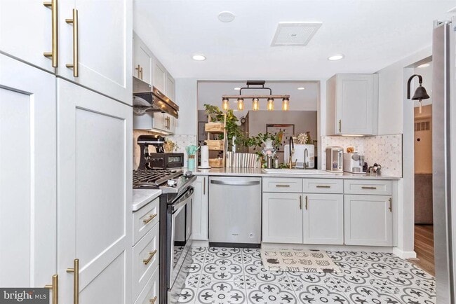 Photo - 703 Mountainview Dr