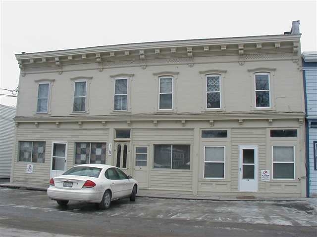 Photo - 118 S Main St Apartments