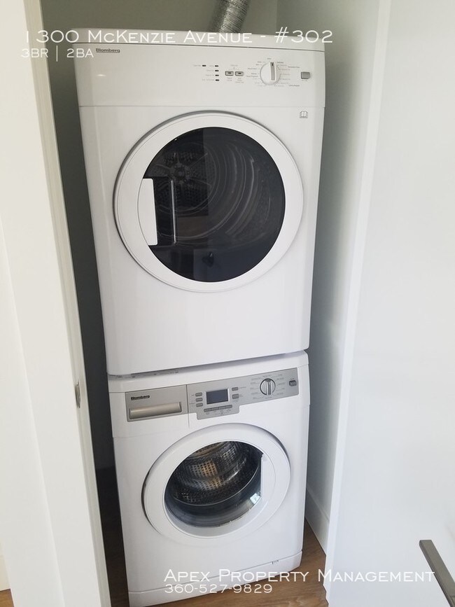 Photo - 1300 McKenzie Ave Unidad #302