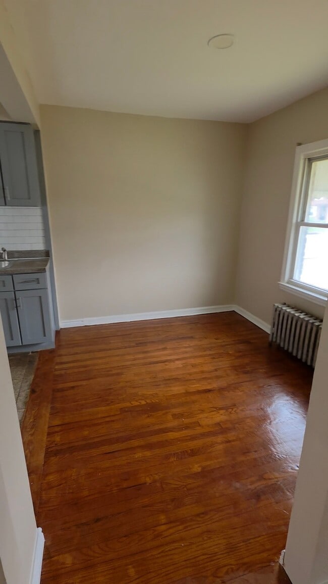 Photo - 118-59 227th St
