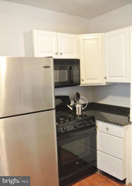 Photo - 2503 Carpenter St