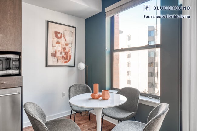 Photo - 1011 4th St NW Unidad SI FL6-ID120