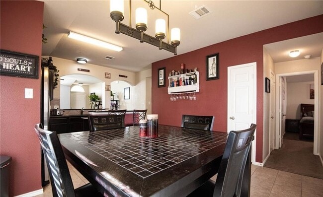 Photo - 3-bedroom 2-bathroom home located in Yowell Ranch! HOUSING ACCEPTED!