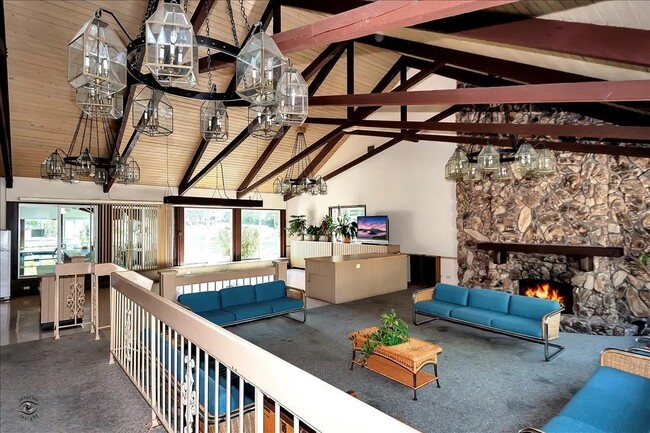 Foto del interior de la casa club - 15718 Orlan Brook Dr Unidad 200