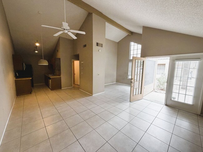 Photo - 1 bed Plus DEN/OFFICE w/closet (may be used for 2nd bedroom) 1 bath!