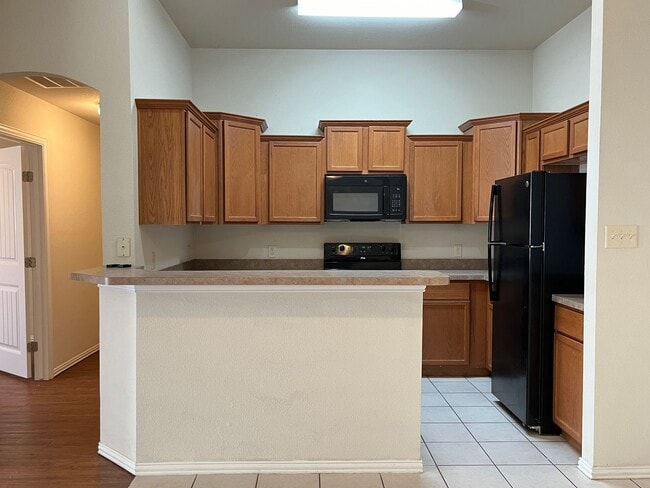 Photo - 3 bedroom/2 bath duplex in Midway ISD